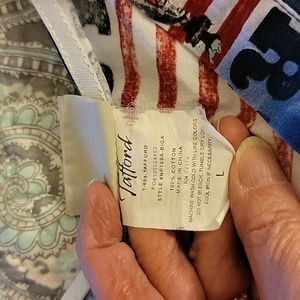 Vintage 911 Srub top ( We remember  911 Scrub top with twin towers  and New York